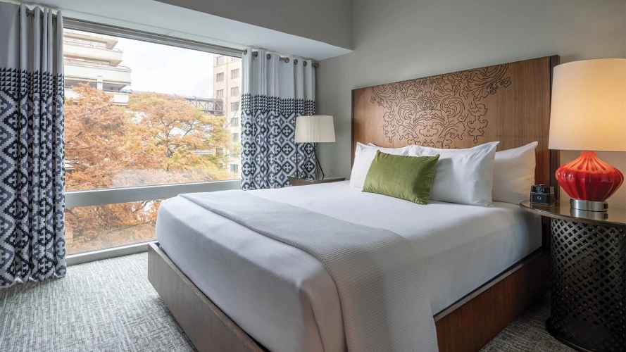 Corner Double Suite with river view