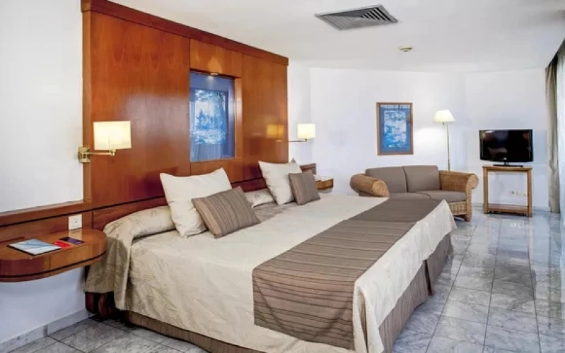 Premium Twin room
