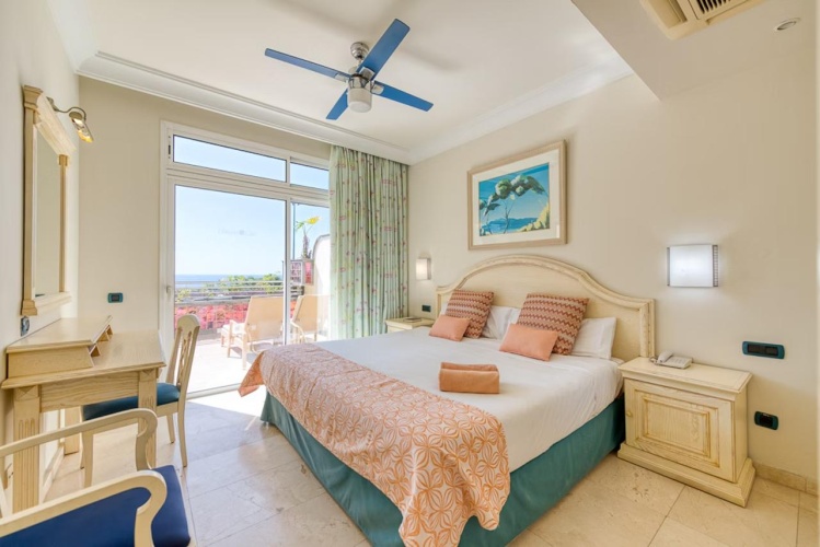 2 Bedrooms Jacuzzi Quadruple Suite