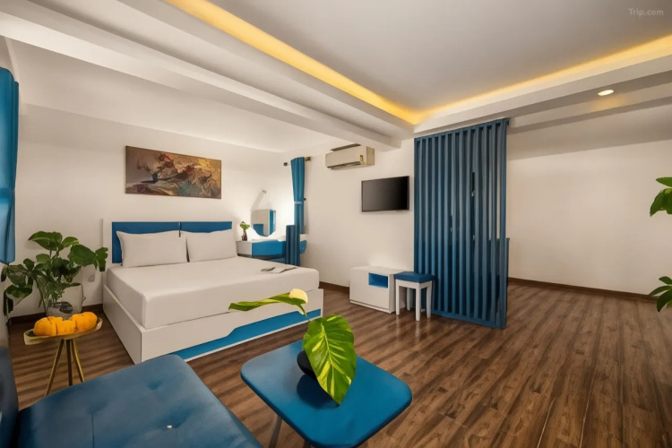 Sapphire Hotel