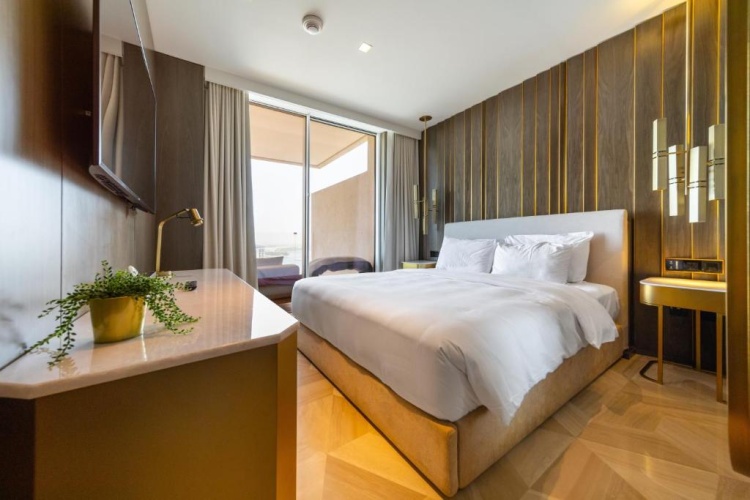 1 Bedroom with Sea View Apartment
