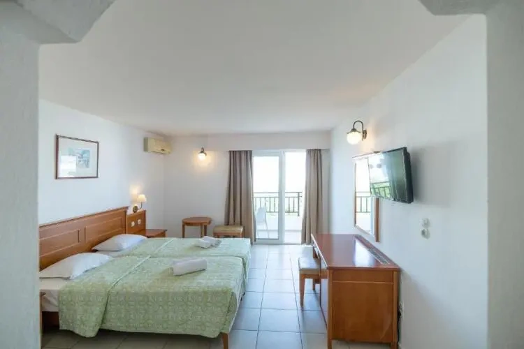 Triple room