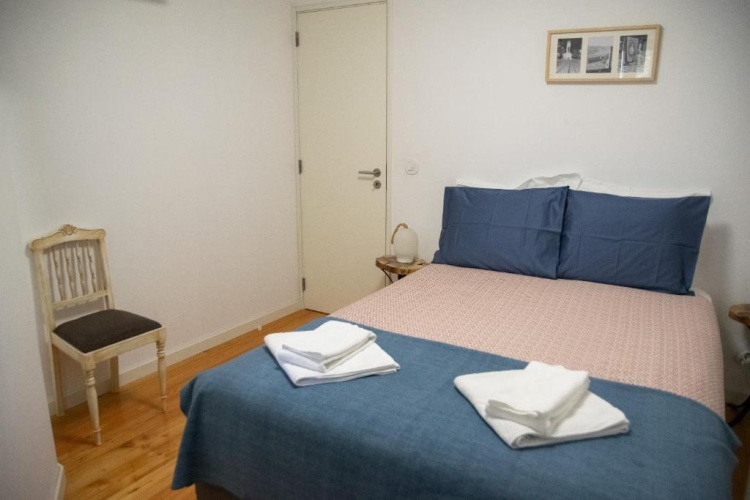1 Bedroom Apartment with balcony and with city view