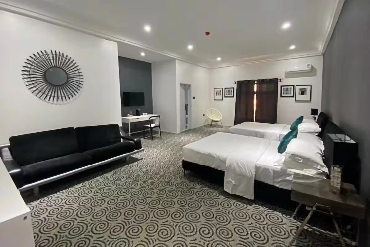 Quadruple Family Studio Suite