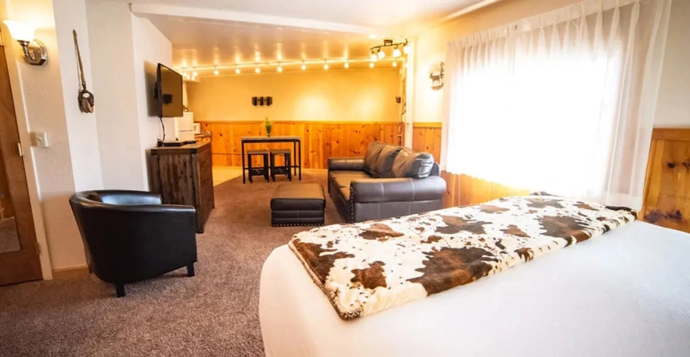 Western Double Suite