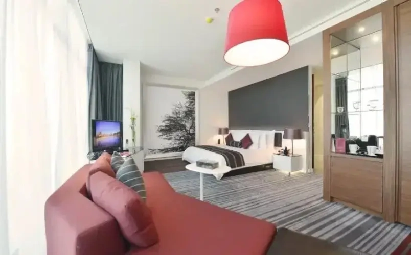 Club Twin room