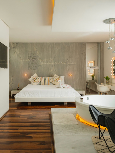 Master Double Suite