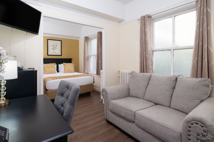 Quadruple Studio Suite,
