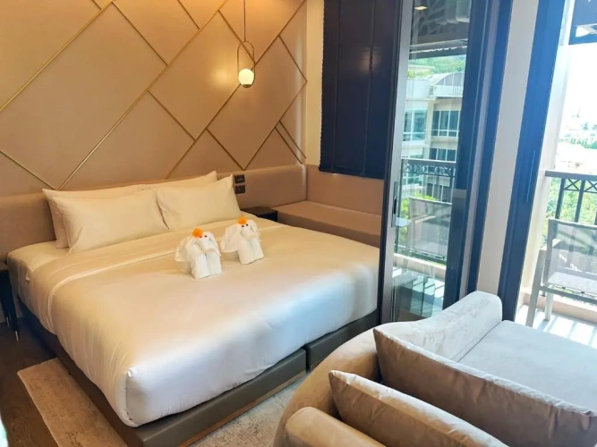 Deluxe with Bathtub Double room