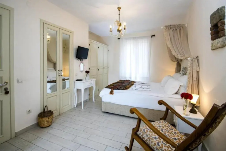 Alacati Min Otel