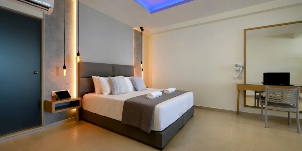 Blue Sea Double Suite