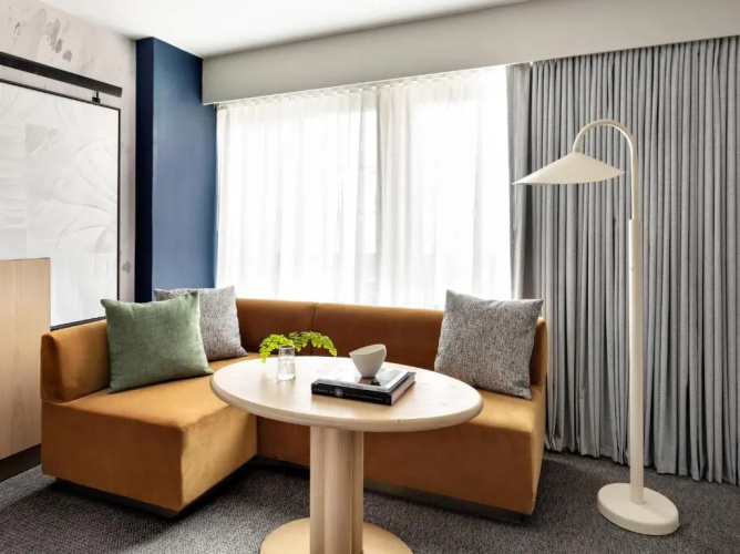 Kimpton Hotel Theta photo 13
