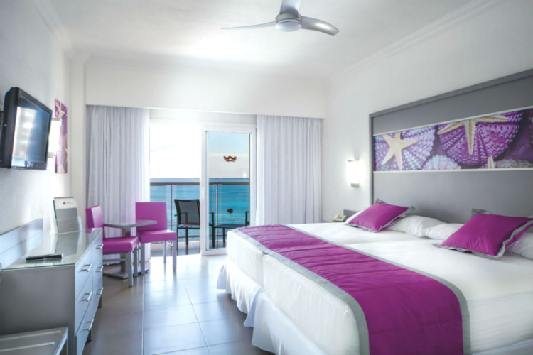 Standard Double room with sea view