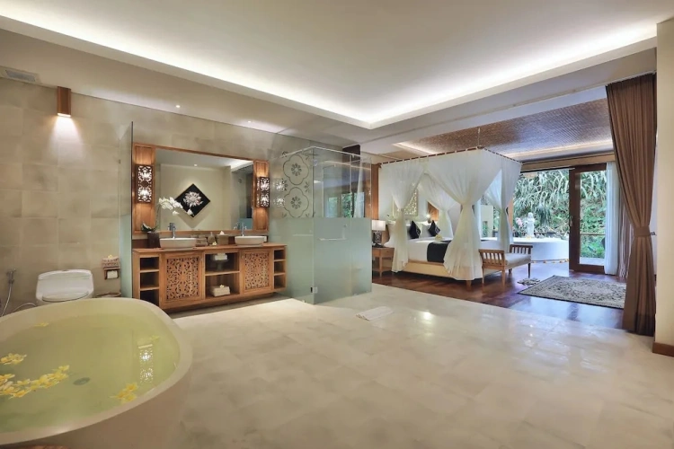 Royal Spa Bath Double Suite