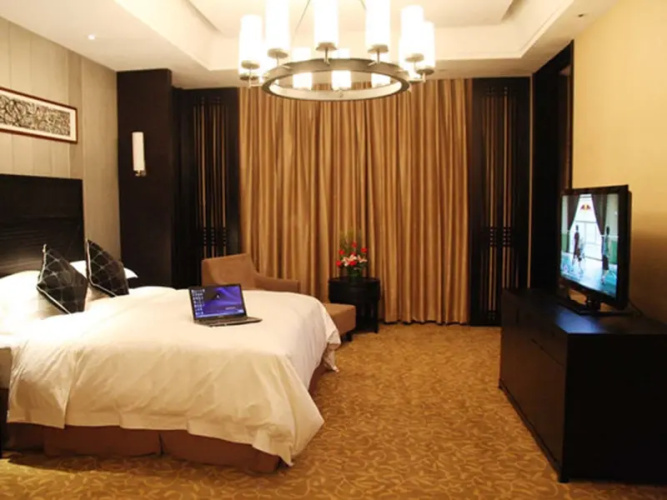 Metropark Longhua Hotel