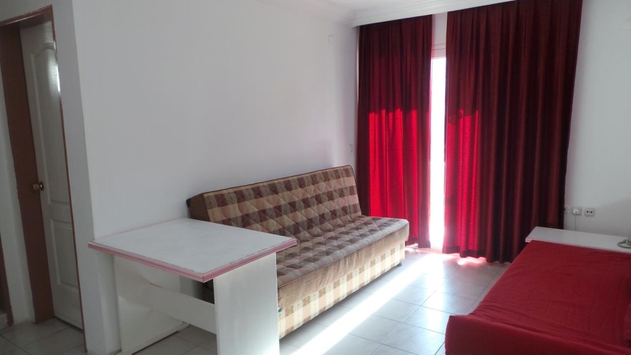 1 Bedroom Apartment with land view