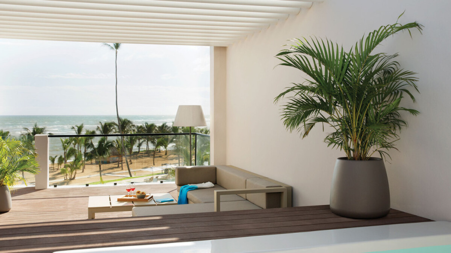 Honeymoon Two-Story Rooftop Double Excellence Club Suite