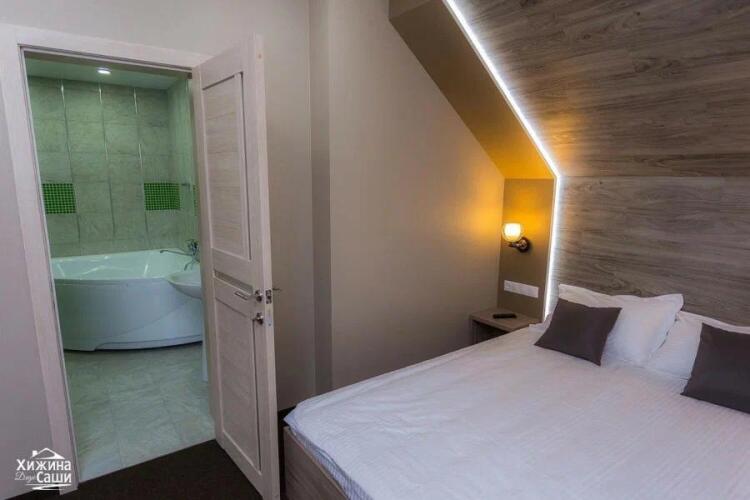 Фотография номера мини отеля Хижина Дяди Саши