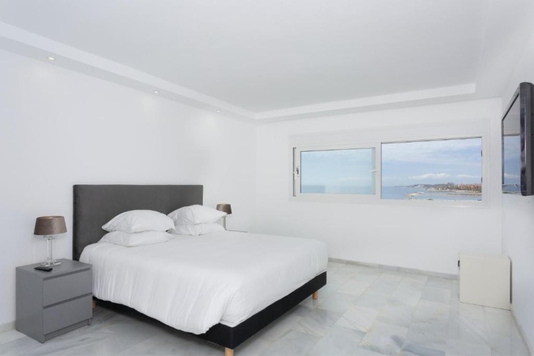 3 Bedrooms Deluxe Apartment with sea view