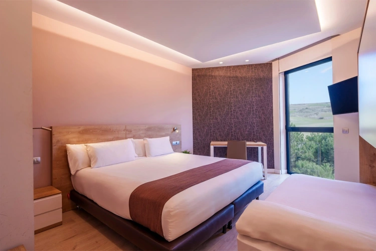 Triple room