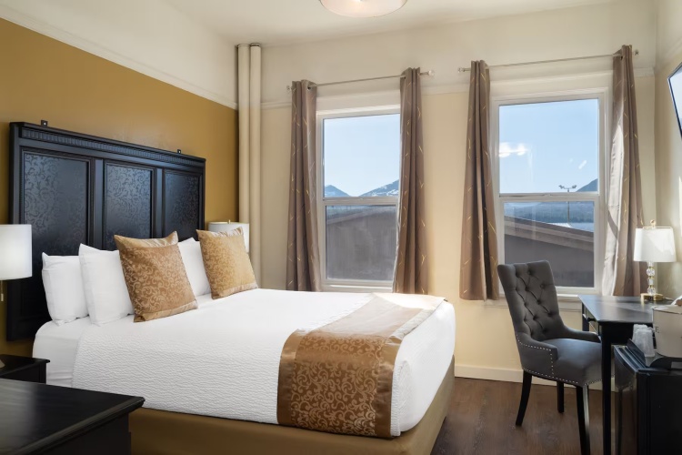 Standard Double room with ocean view