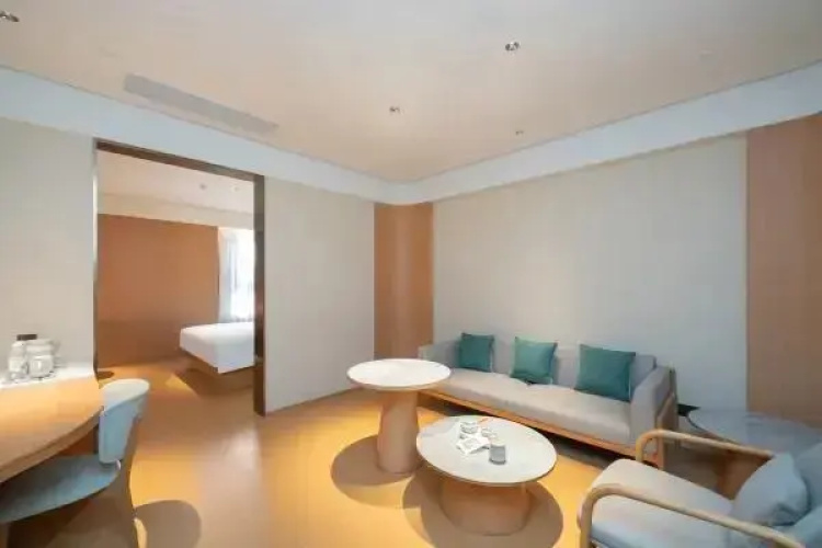 JI Hotel (Shanghai Jinshan Industrial Zone)