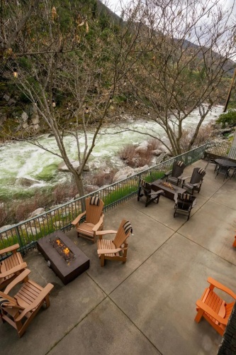 Yosemite View Lodge photo 21