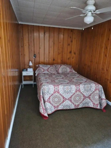 1 Bedroom Bungalow