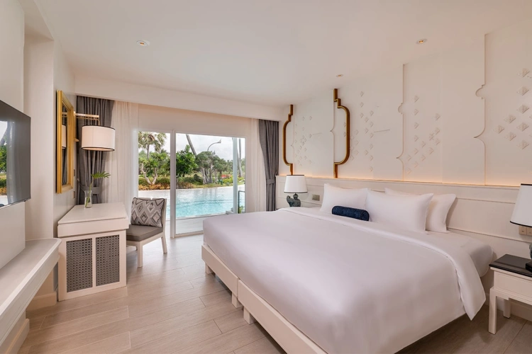 1 Bedroom Lagoon Pool Access Double Suite