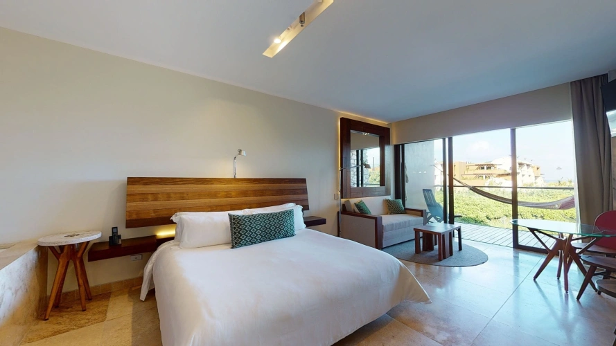 Suite with balcony and Ocean Front