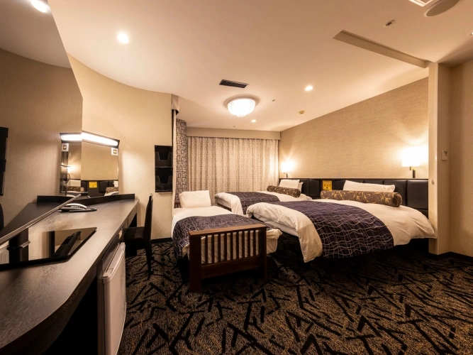 Triple room