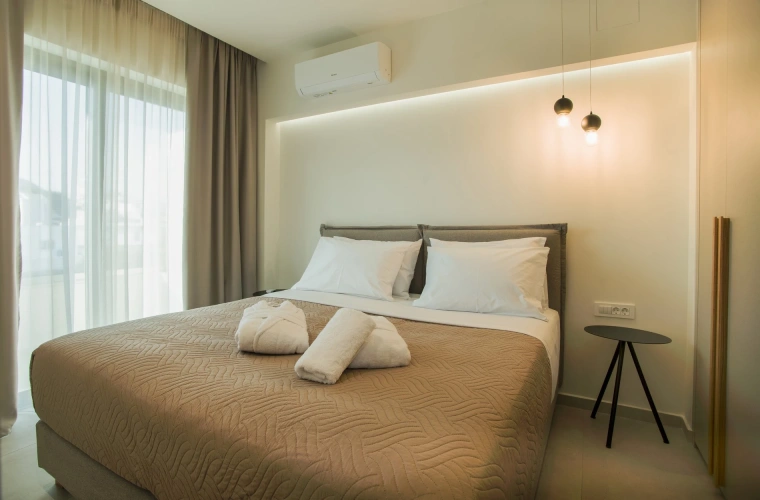 2 Bedrooms Perseus Suite