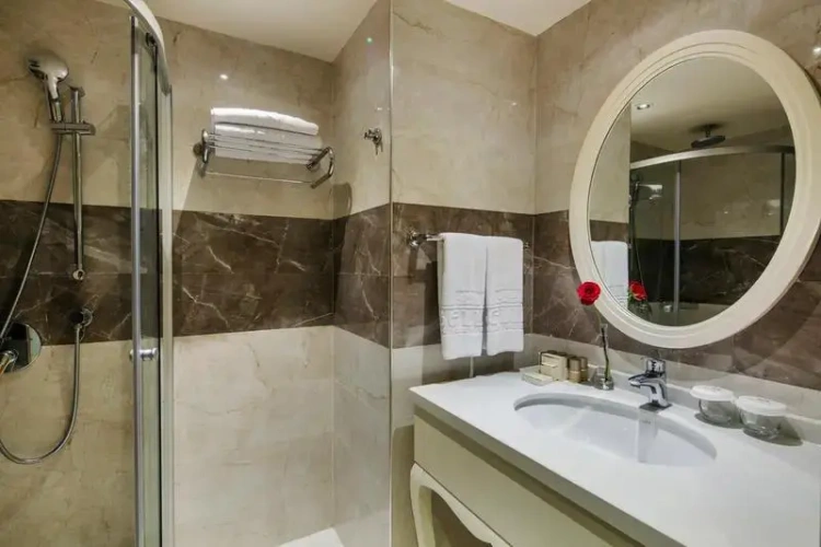 Camelia Double room with balcony and Garden View