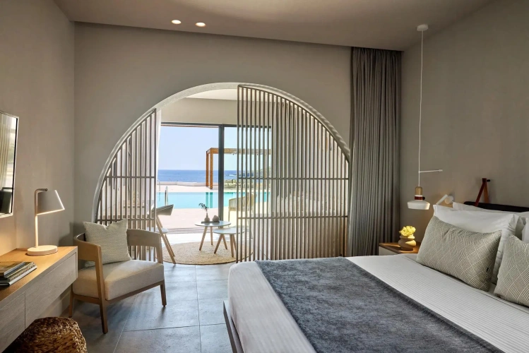 Sharing Pool Double Open Plan Suite Sea View