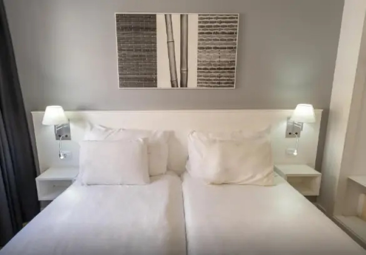 1 Bedroom Twin Apartment