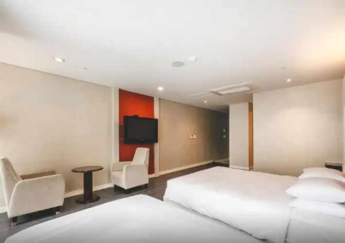 Deluxe Family room