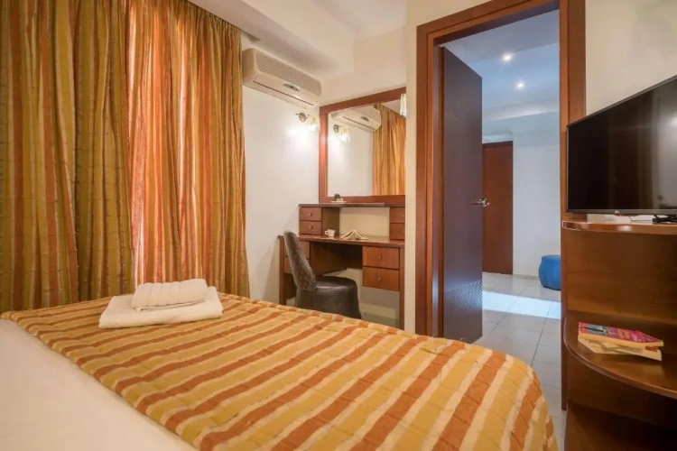 Jacuzzi Bath & Shower Family Suite