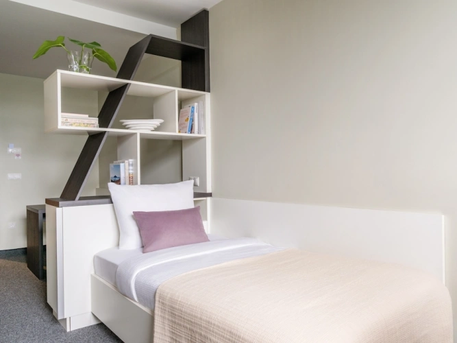 Medium with Kitchenette Single Studio