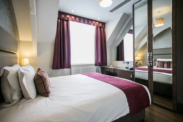 Queen Double room