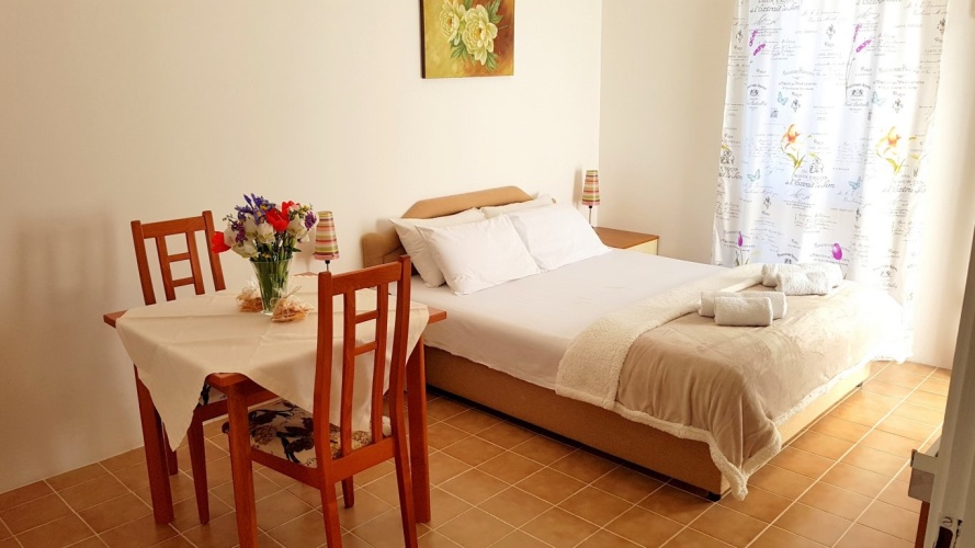 Romantic Double Studio
