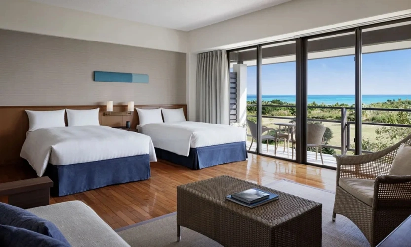 Deluxe room with ocean view