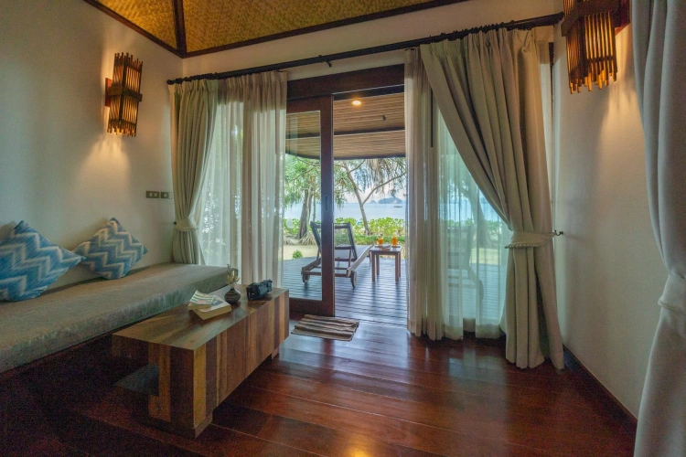 Deluxe Beach Front Double Cottage
