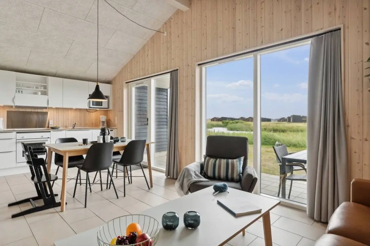 Active Cottage