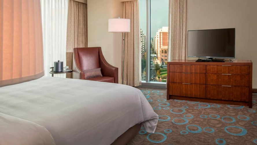 Deluxe Double Suite