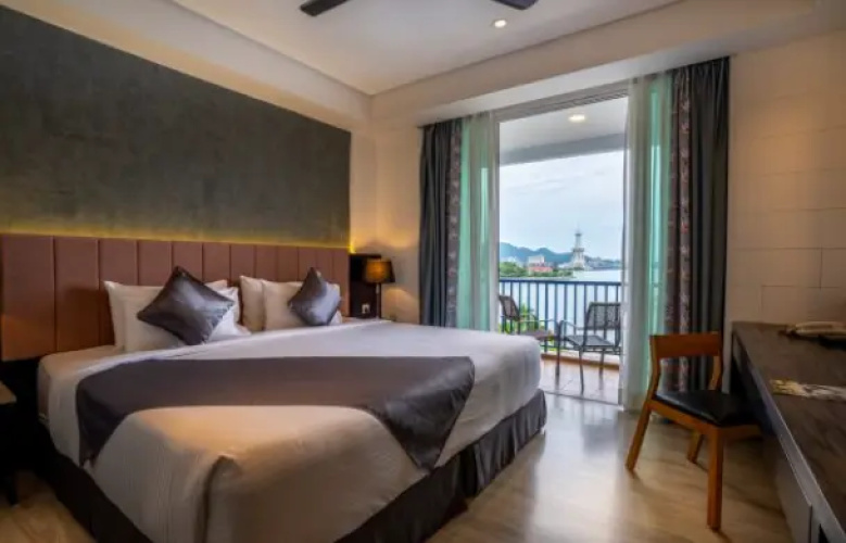 Deluxe Double room with sea view