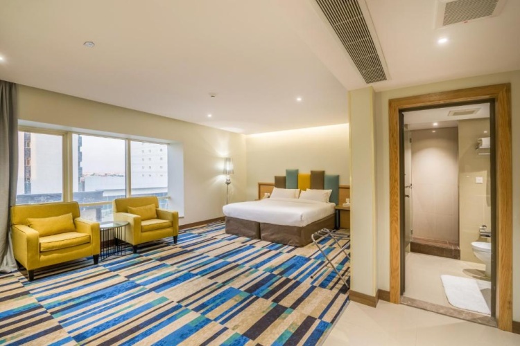 Deluxe Double Suite