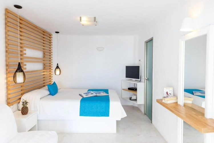 Standard Triple room with mountain view