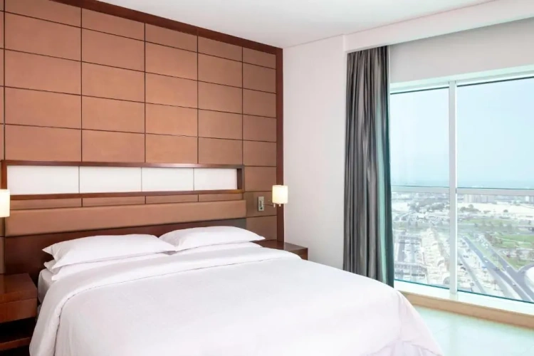 1 Bedroom Business Double Suite