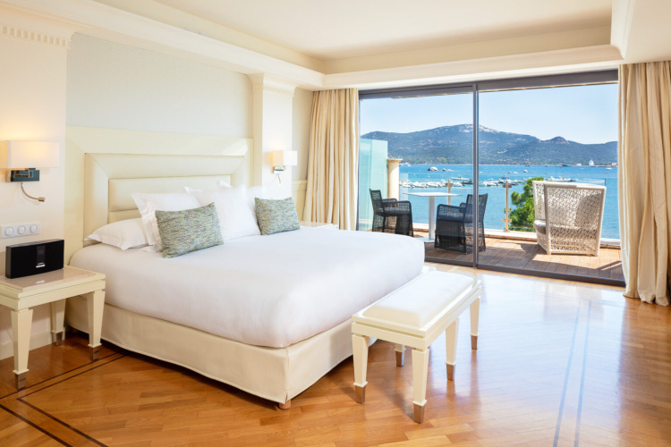 Deluxe Double Suite with sea view