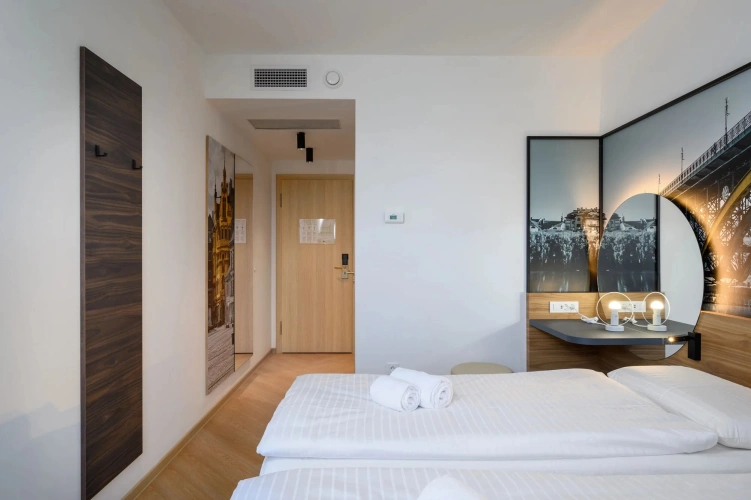 Twin room